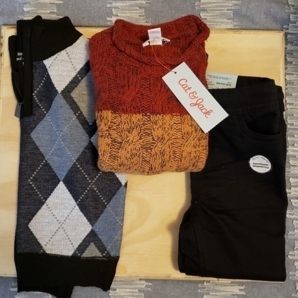 Toddler Winter Bundle 4 top 1 bottom.New and barely used